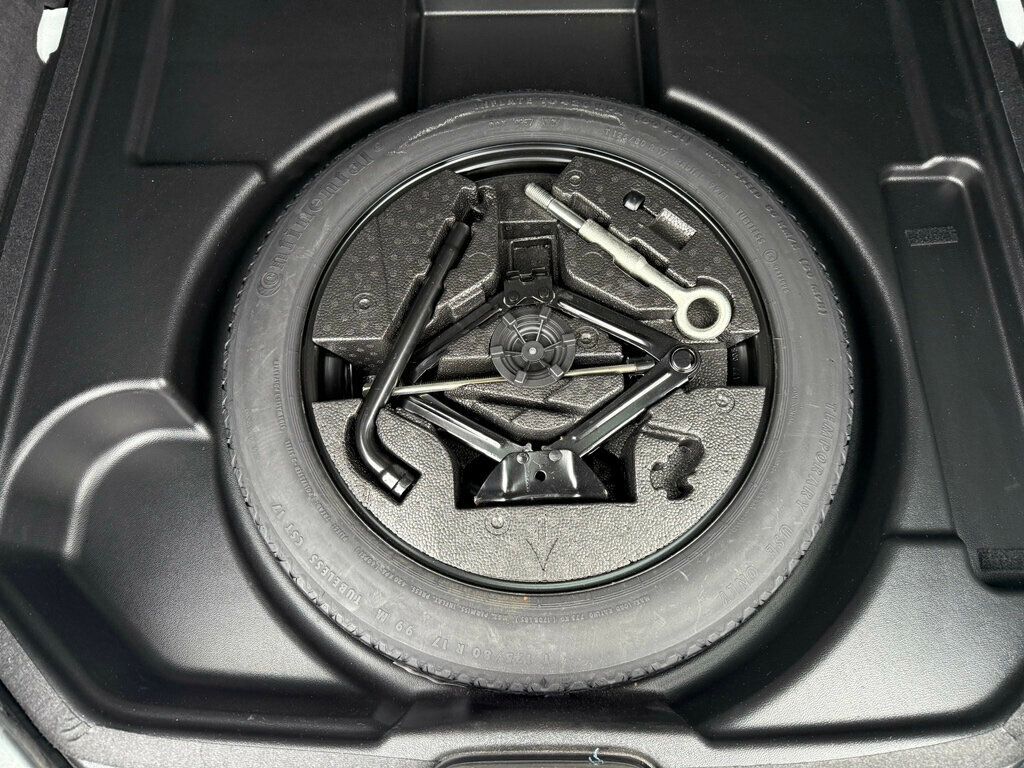 2018 Volvo V60 Cross Country T5 AWD - 22945621 - 34