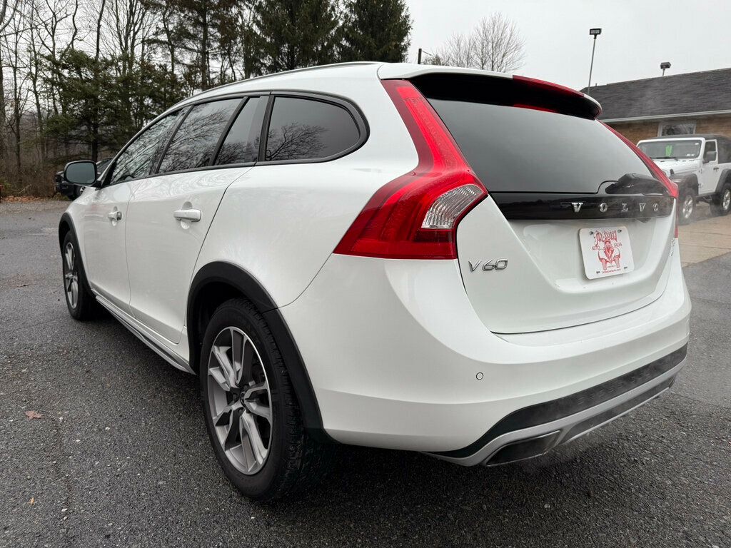 2018 Volvo V60 Cross Country T5 AWD - 22945621 - 4