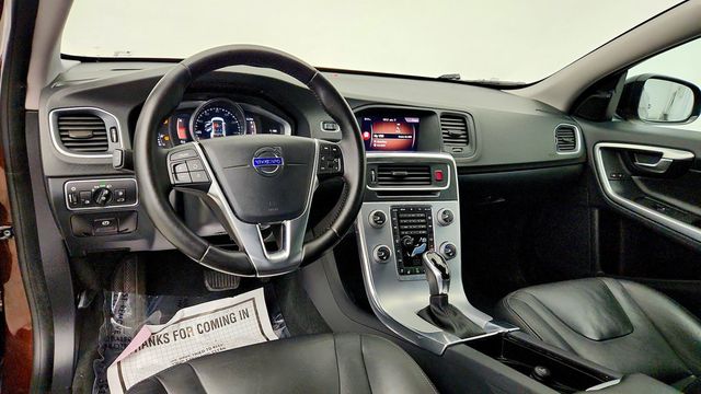 2018 Volvo V60 Cross Country T5 AWD w/ Convenience & BLIS Packages - 23099051 - 11