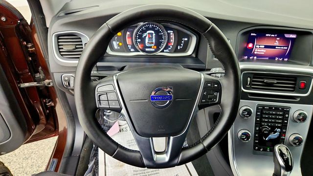 2018 Volvo V60 Cross Country T5 AWD w/ Convenience & BLIS Packages - 23099051 - 12