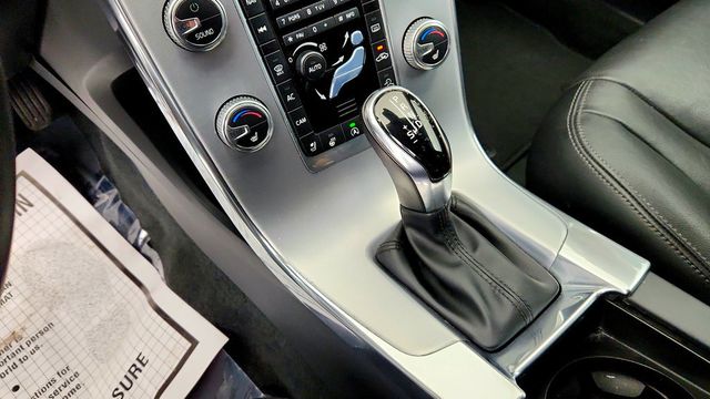 2018 Volvo V60 Cross Country T5 AWD w/ Convenience & BLIS Packages - 23099051 - 15