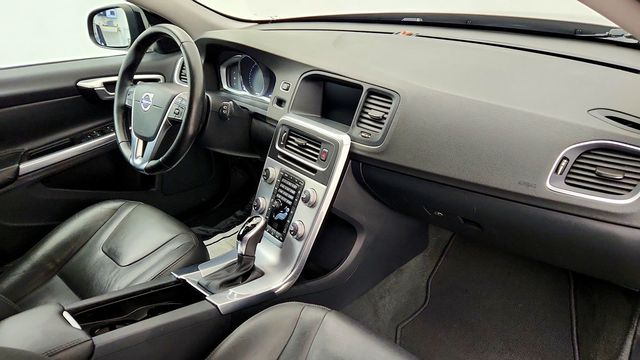2018 Volvo V60 Cross Country T5 AWD w/ Convenience & BLIS Packages - 23099051 - 24