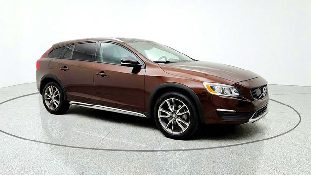 2018 Volvo V60 Cross Country T5 AWD w/ Convenience & BLIS Packages - 23099051 - 2