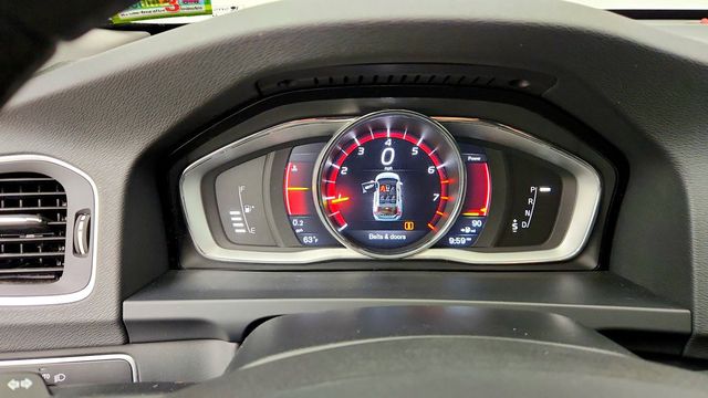 2018 Volvo V60 Cross Country T5 AWD w/ Convenience Pkg, BLIS Pkg, Heated Seats & Wheel - 23100319 - 13