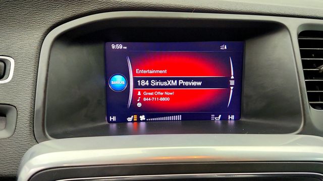 2018 Volvo V60 Cross Country T5 AWD w/ Convenience Pkg, BLIS Pkg, Heated Seats & Wheel - 23100319 - 17
