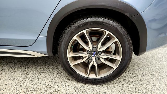 2018 Volvo V60 Cross Country T5 AWD w/ Convenience Pkg, BLIS Pkg, Heated Seats & Wheel - 23100319 - 8