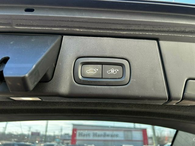 2018 Volvo V90 Cross Country LocalTrade/CrossCountry/AWD/T6/HeatedLeatherSeats/BackupCam - 22974463 - 16