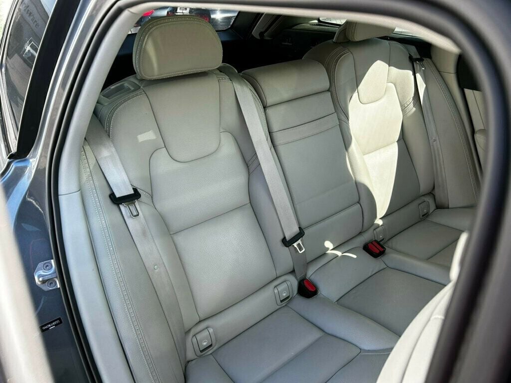 2018 Volvo V90 Cross Country LocalTrade/CrossCountry/AWD/T6/HeatedLeatherSeats/BackupCam - 22974463 - 18