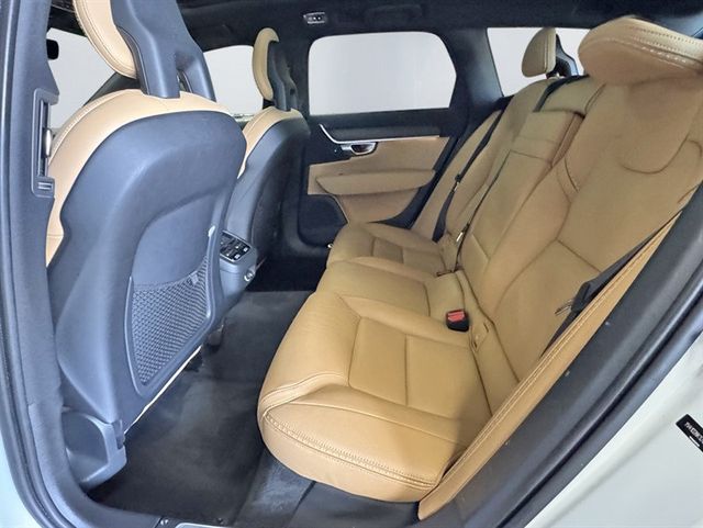 2018 Volvo V90 Cross Country T5 - 23019791 - 21