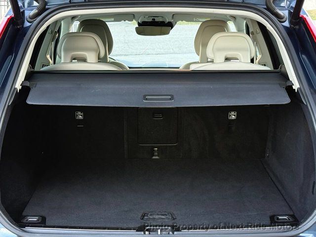 2018 Volvo XC60 2018 VOLVO XC60 T5 AWD MOMENTUM 2.0L SERVICED 615-730-9991 - 23095056 - 29