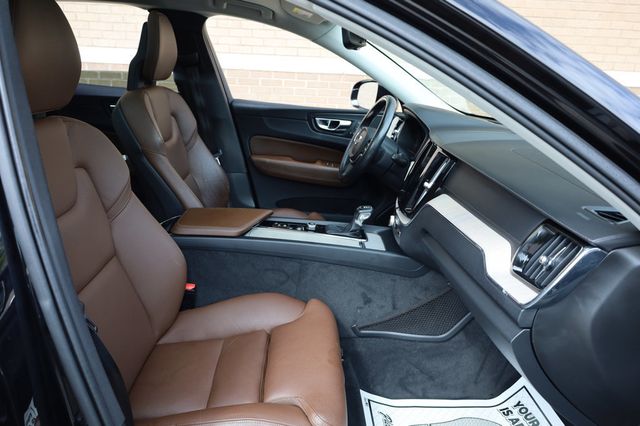 2018 Volvo XC60 T5 AWD Inscription - 22903033 - 28