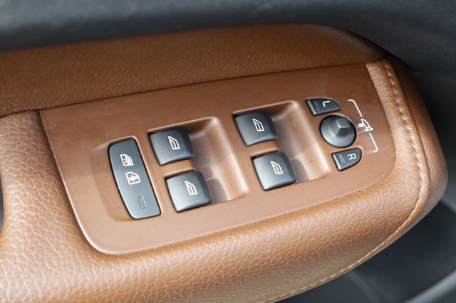 2018 Volvo XC60 T5 AWD Inscription - 22903033 - 35