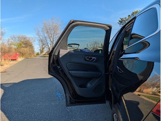 2018 Volvo XC60 T5 AWD Inscription - 23009005 - 9