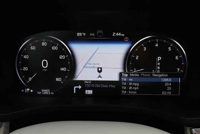 2018 VOLVO XC60 T5 AWD Momentum - 23074823 - 33