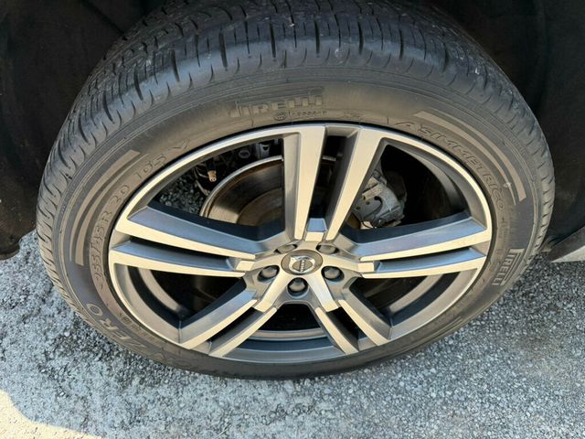 2018 Volvo XC60 T5 AWD Momentum - 23050567 - 14