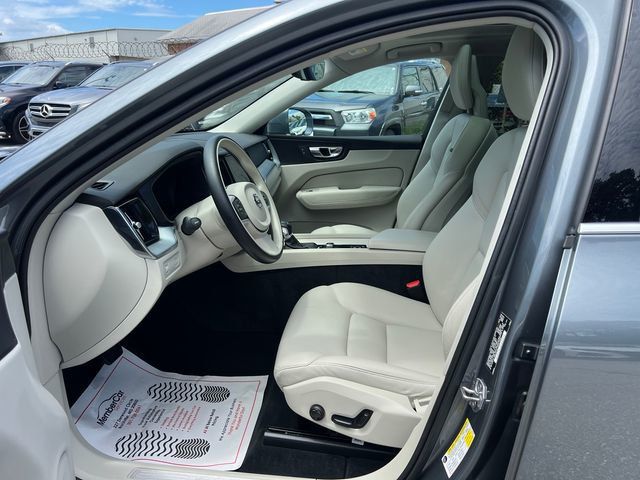 2018 Volvo XC60 T5 AWD Momentum - 23065048 - 12