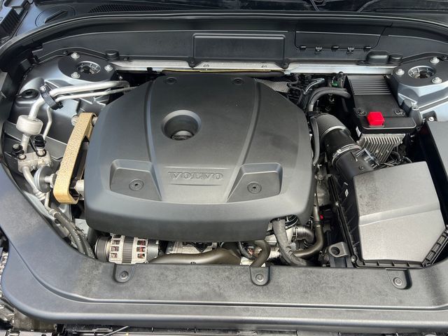 2018 Volvo XC60 T5 AWD Momentum - 23065048 - 21