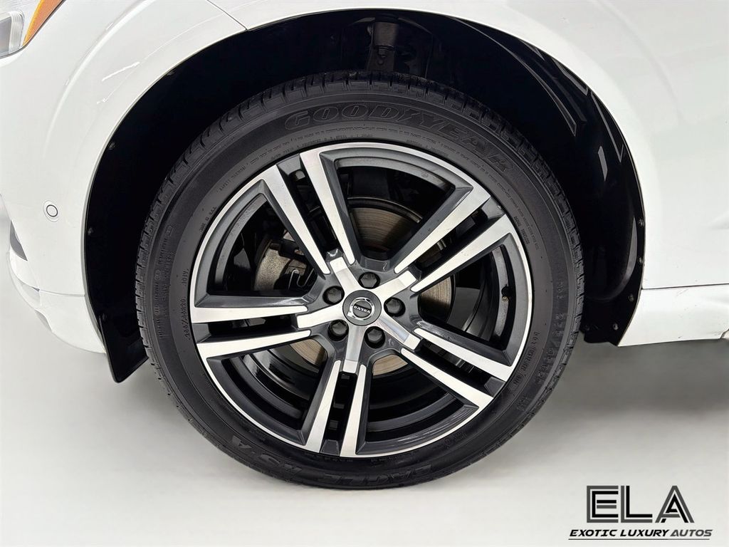 2018 Volvo XC60 T5 AWD Momentum - 23078778 - 33