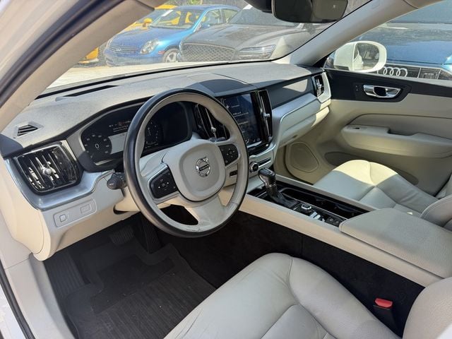 2018 Volvo XC60 T5 AWD Momentum - 23078778 - 7