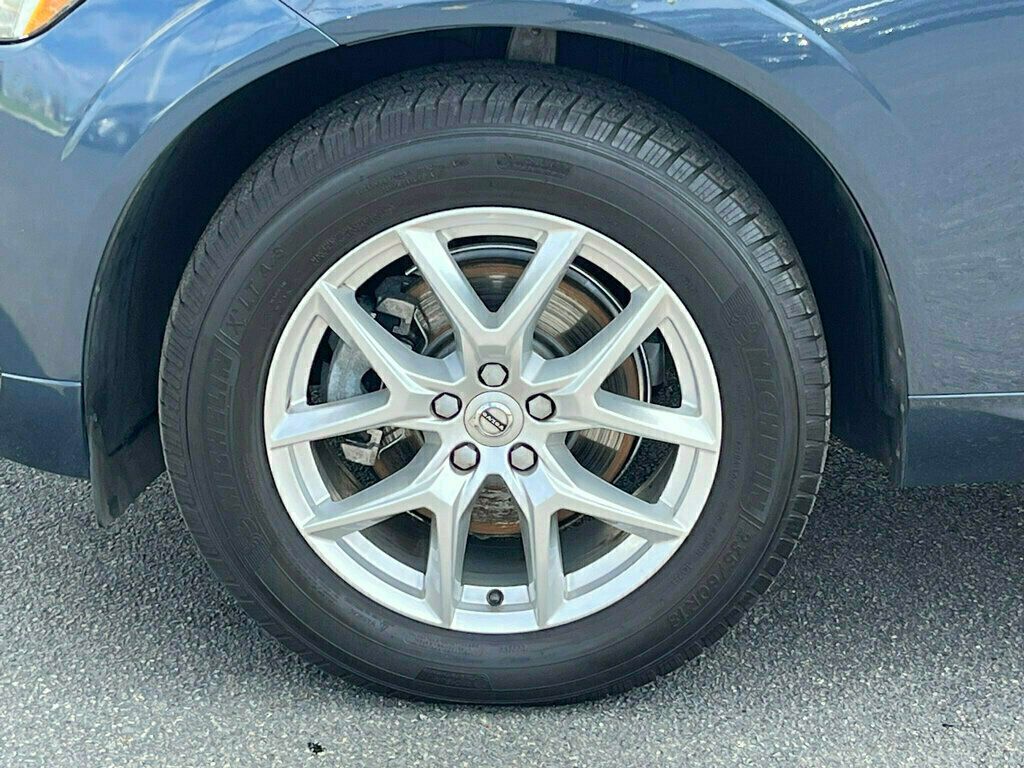 2018 Volvo XC60 T5 AWD Momentum - 22556541 - 44