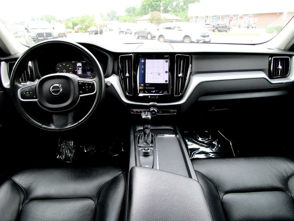 2018 Volvo XC60 T6 AWD Momentum - 23050994 - 1