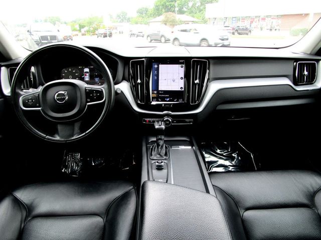 2018 Volvo XC60 T6 AWD Momentum - 23050994 - 1