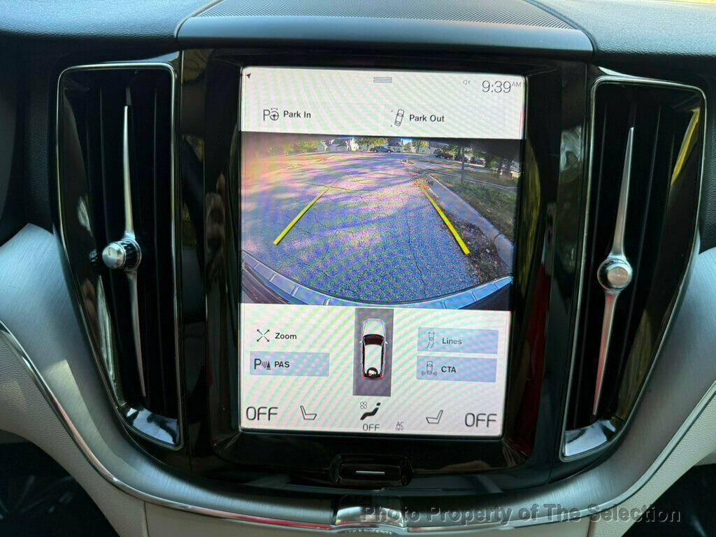 2018 Volvo XC60 T6 Momentum photo 24