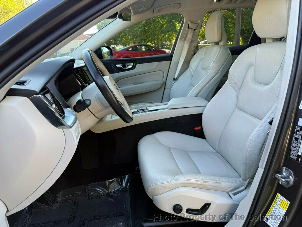 2018 Volvo XC60 T6 Momentum photo 32