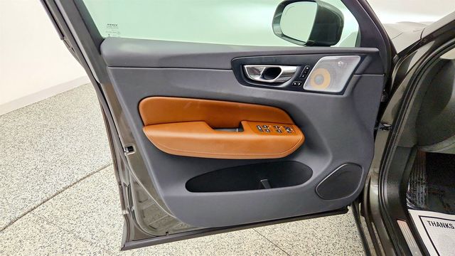 2018 Volvo XC60 T8 eAWD Plug-In Hybrid Inscription - 23081761 - 10