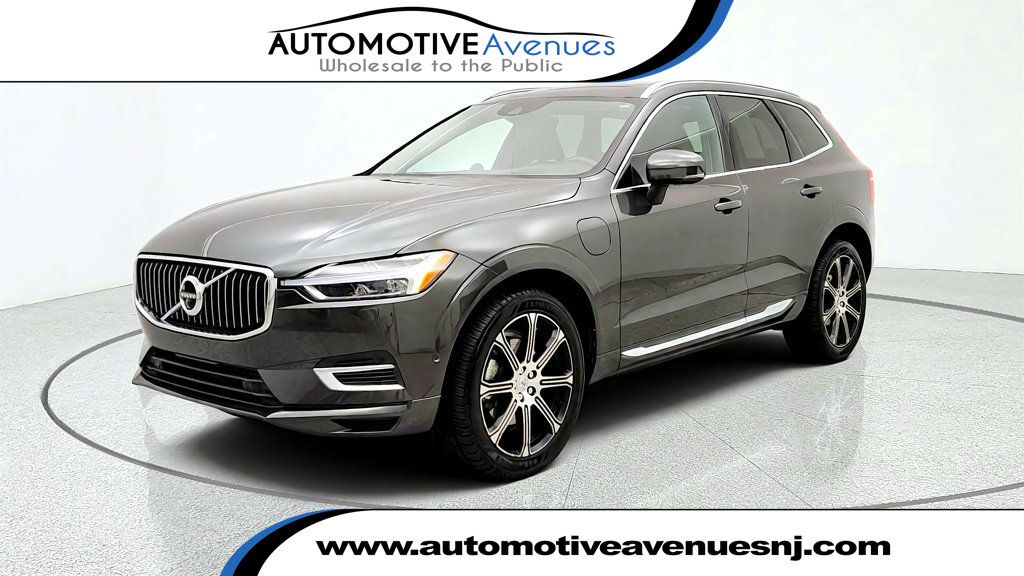 2018 Volvo XC60 T8 eAWD Plug-In Hybrid Inscription w/ B&W Audio, Pilot Assist - 23081761 | Video 1