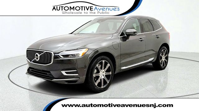 2018 Volvo XC60 T8 eAWD Plug-In Hybrid Inscription w/ B&W Audio, Pilot Assist - 23081761 - 0