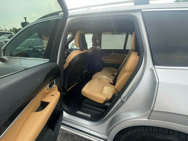 2018 Volvo XC90 Local/T6Momentum/AWD/3rdRowSeating/BlindSpot/PanoRoof/HtdLeather - 22520648 - 10