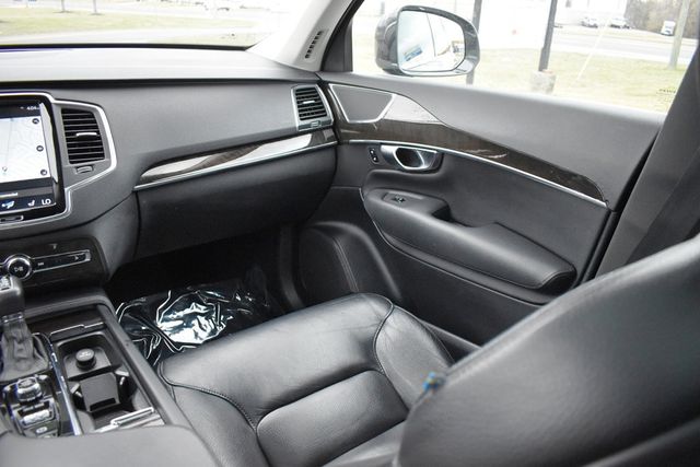 2018 Volvo XC90 T5 FWD 7-Passenger Momentum - 22988909 - 42