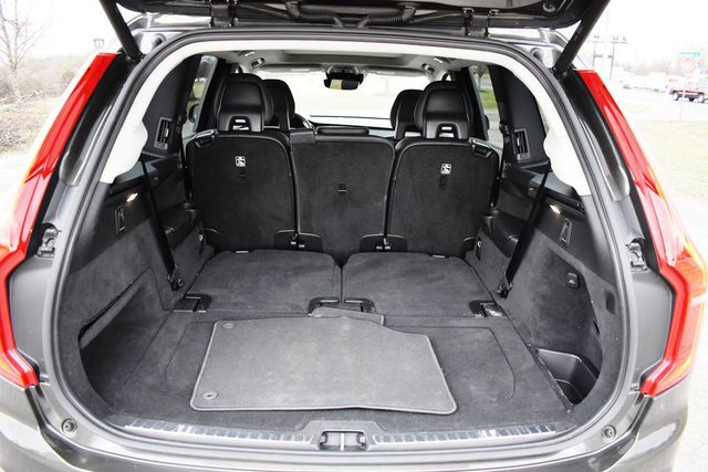 2018 Volvo XC90 T5 FWD 7-Passenger Momentum - 22988909 - 64