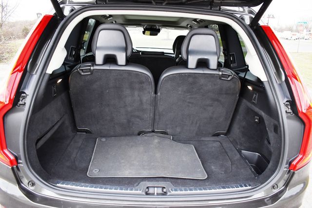 2018 Volvo XC90 T5 FWD 7-Passenger Momentum - 22988909 - 65