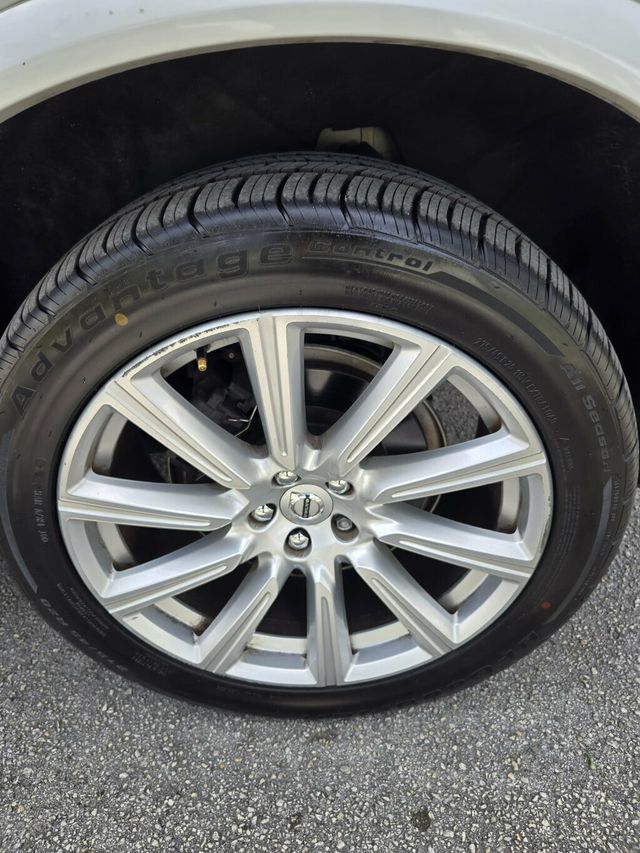 2018 Volvo XC90 T6 AWD 7-Passenger Inscription - 23055319 - 4