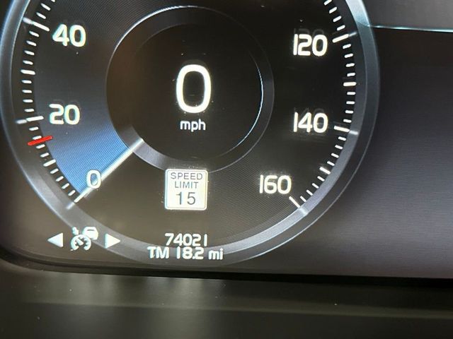 2018 Volvo XC90 T6 AWD 7-Passenger Inscription - 23070038 - 11