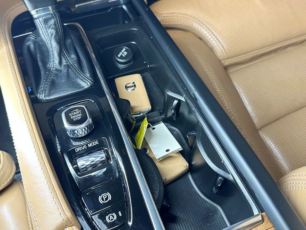 2018 Volvo XC90 T6 AWD 7-Passenger Inscription - 23044149 - 34