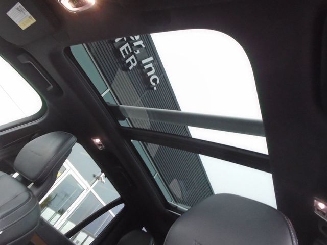 2018 Volvo XC90 T6 AWD 7-Passenger Inscription - 22944376 - 9