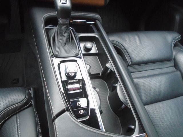 2018 Volvo XC90 T6 AWD 7-Passenger Inscription - 22944376 - 24