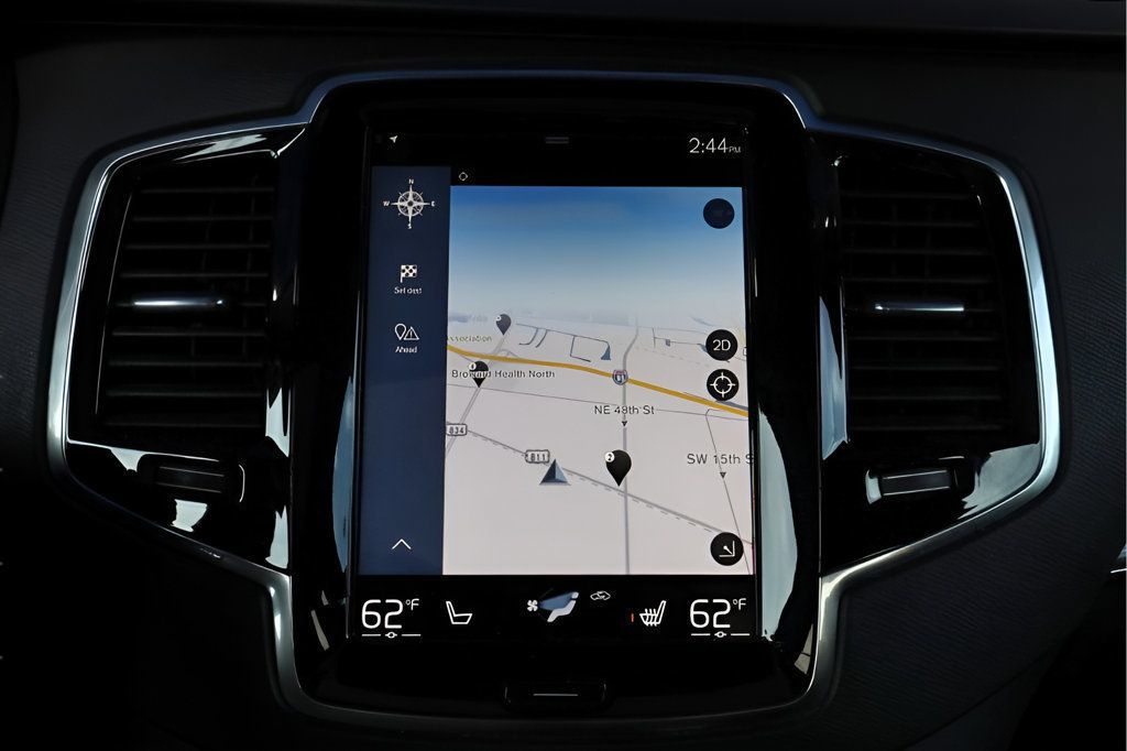 2018 Volvo XC90 T6 AWD Momentum photo 28