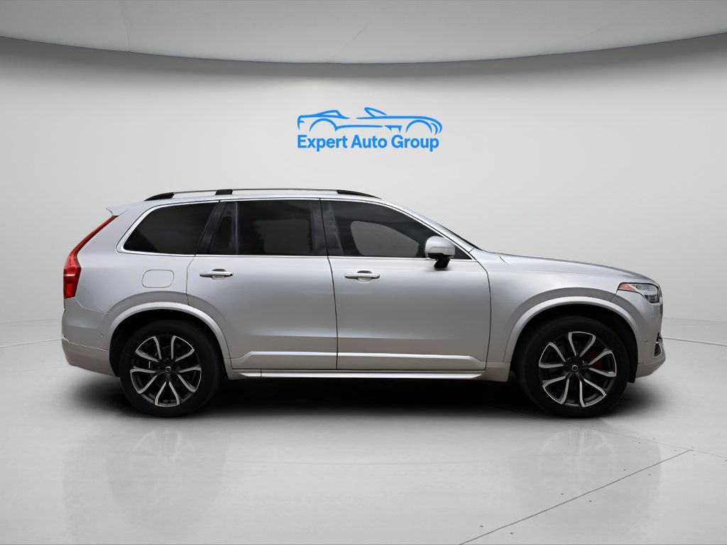 2018 Volvo XC90 T6 AWD Momentum photo 3