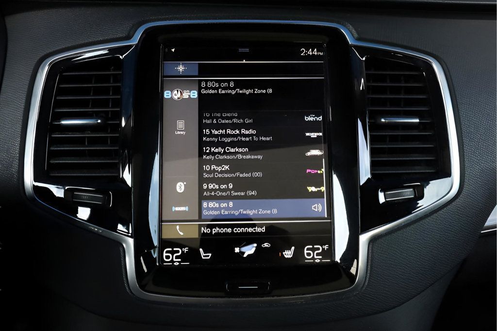 2018 Volvo XC90 T6 AWD Momentum photo 29