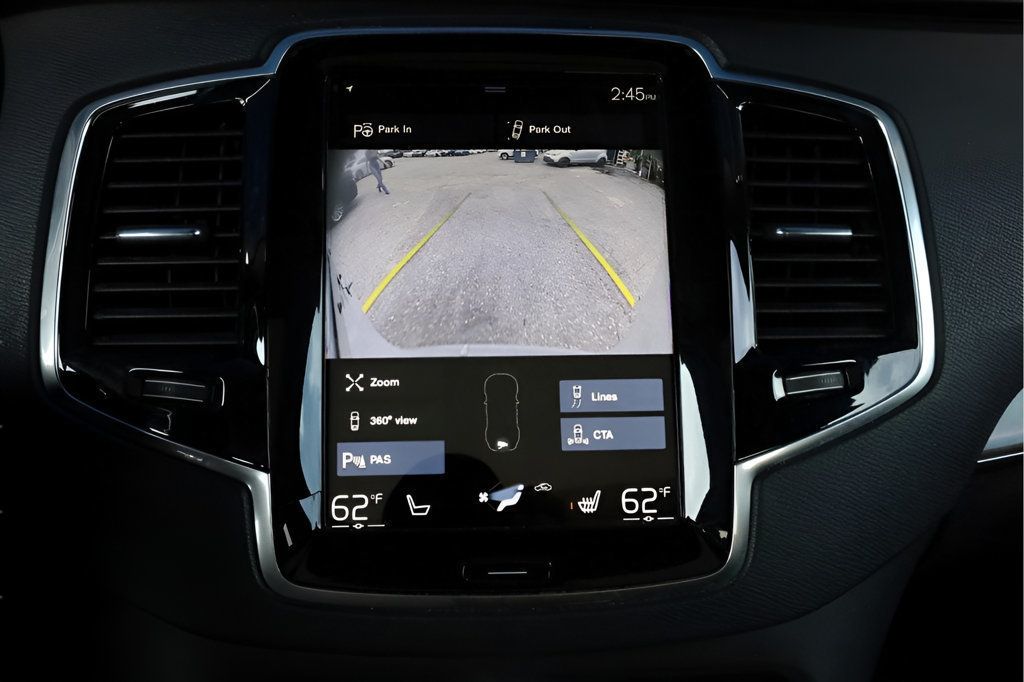 2018 Volvo XC90 T6 AWD Momentum photo 33