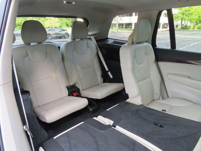 2018 Volvo XC90 T6 AWD 7-Passenger Momentum - 23056110 - 11