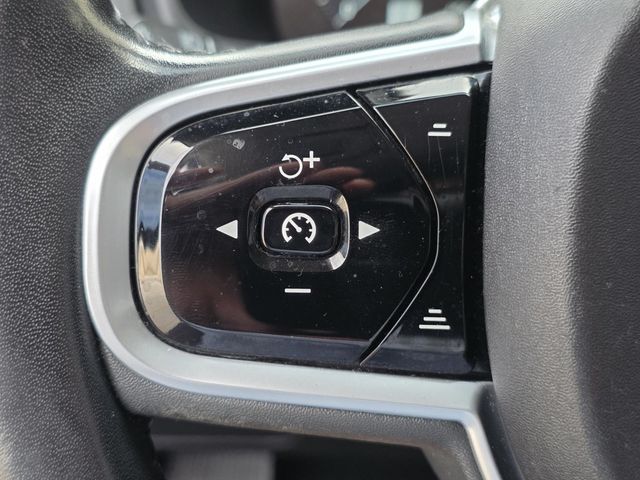 2018 Volvo XC90 T6 AWD 7-Passenger Momentum - 23036767 - 31