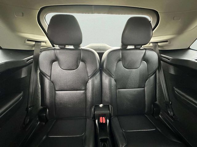 2018 Volvo XC90 T6 AWD 7-Passenger Momentum - 22986784 - 17