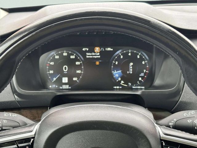 2018 Volvo XC90 T6 AWD 7-Passenger Momentum - 22986784 - 26