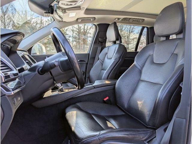 2018 Volvo XC90 T6 AWD 7-Passenger Momentum - 22976352 - 13