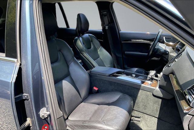 2018 Volvo XC90 T6 AWD 7-Passenger Momentum - 23047452 - 13